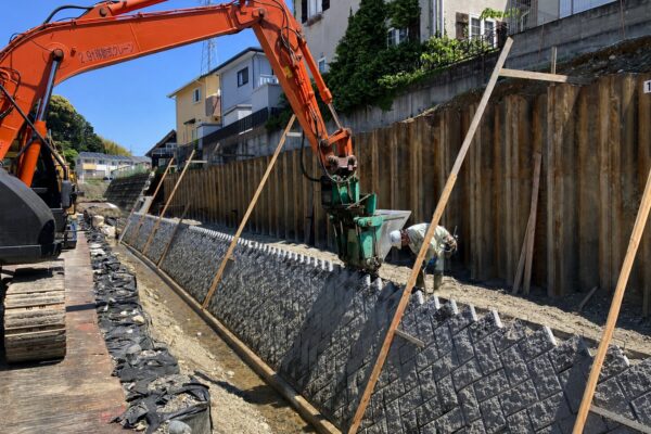 ブロック積み・石積みスタッフ（中途）